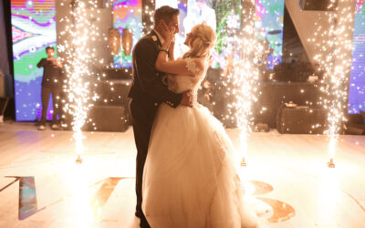 ¿Qué canciones son las más emotivas para el vals de los novios?