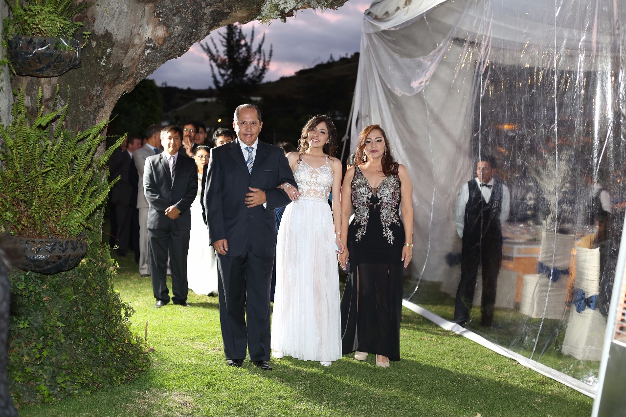 decoracion-para-graduaciones-en-quintas-de-quito-ecuador.jpg00002