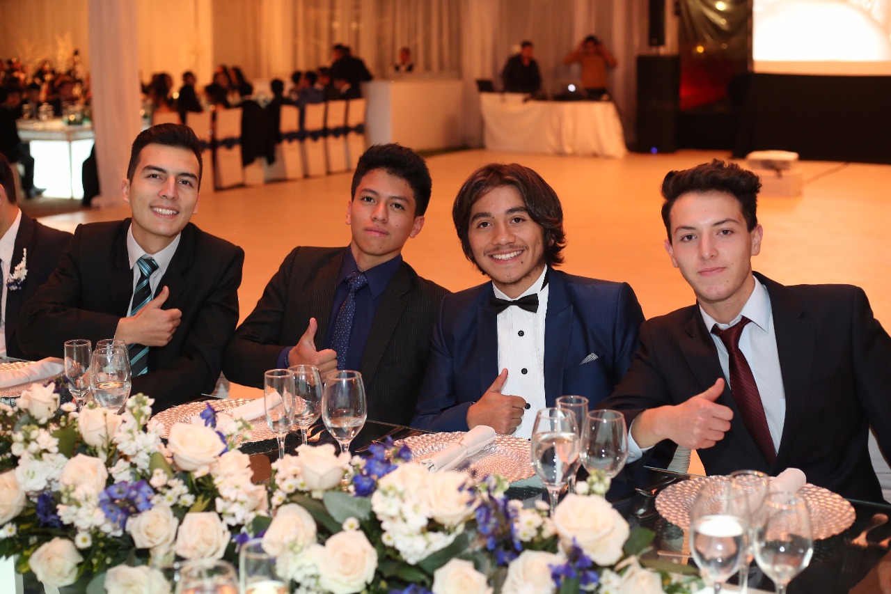 decoracion-para-graduaciones-en-quintas-de-quito-ecuador.jpg00003