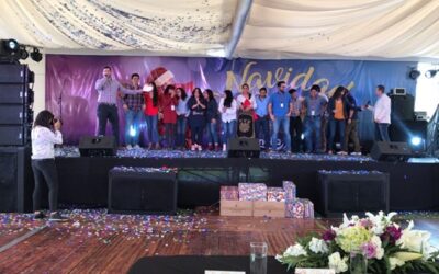Cómo decorar un evento navideño para una  empresa en Quito