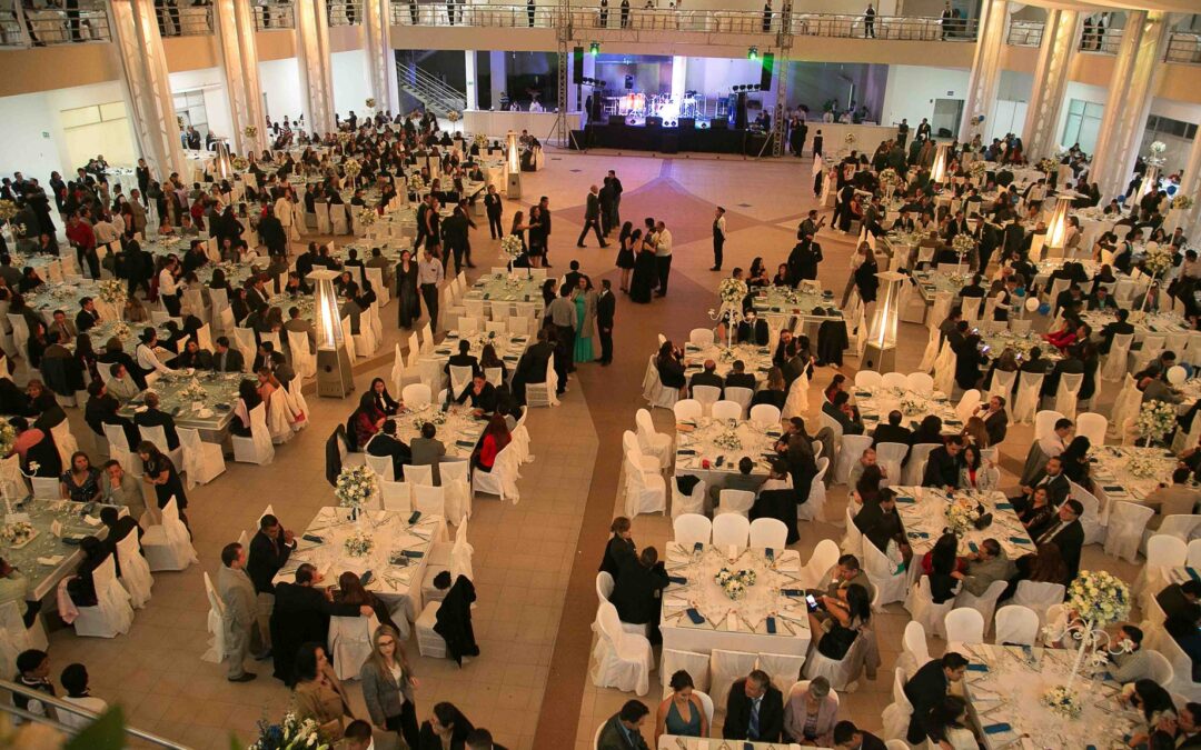 5 tendencias de estilos de decoración de eventos navideños para empresas en Quito