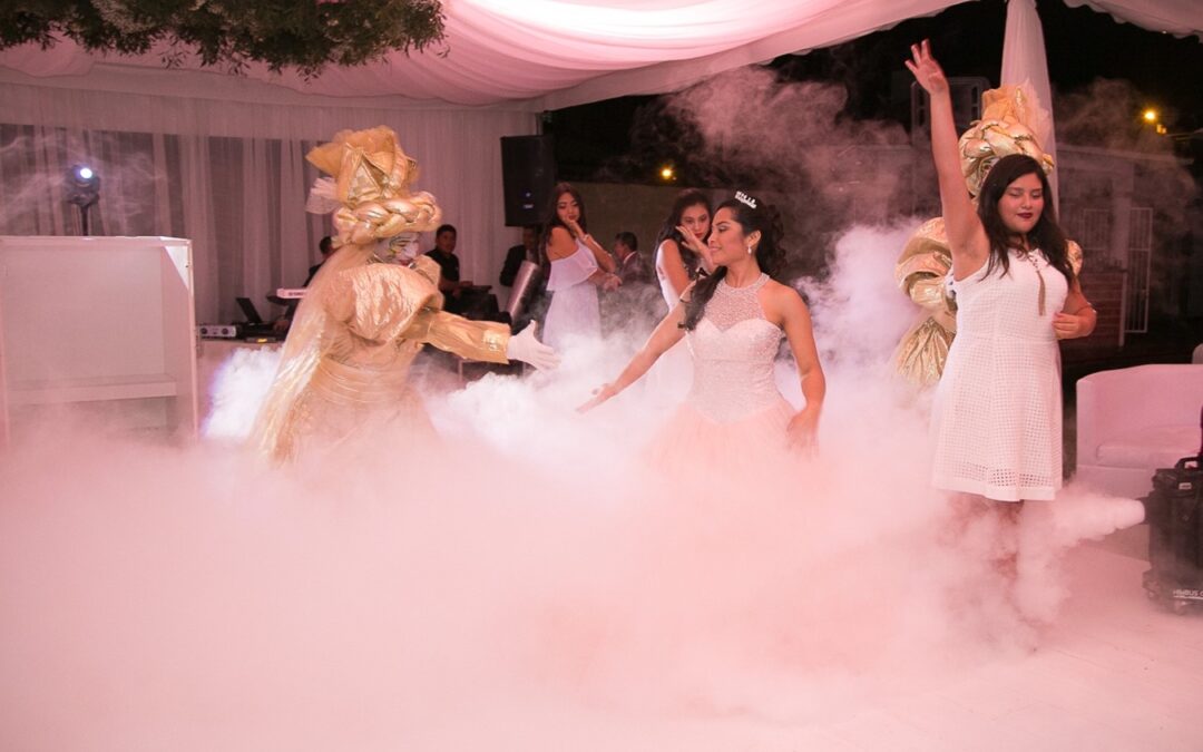Cómo decorar una fiesta de 15 años en Quito, Ecuador